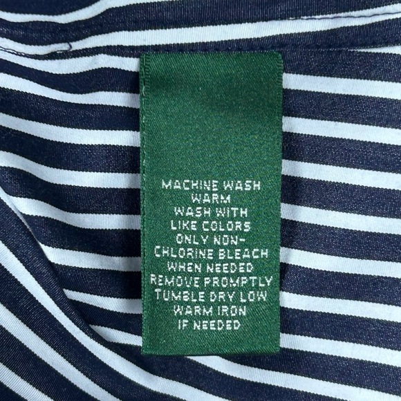 Lauren Ralph Lauren Womens Button Down Shirt Embroidered Crest Size 3X Preppy - Picture 15 of 16